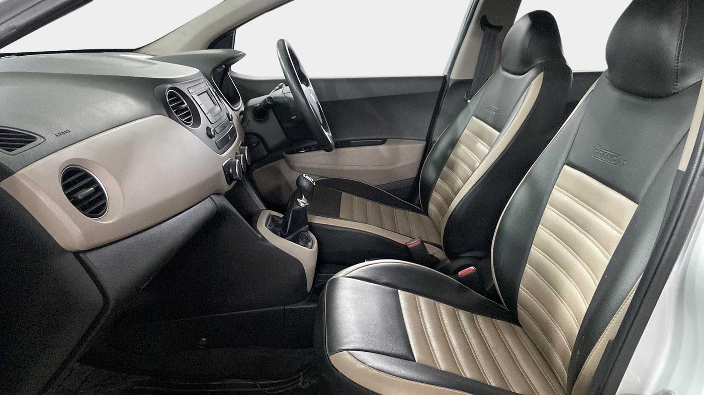 2016 Hyundai Grand i10 ASTA (O) 1.2 KAPPA VTVT, Petrol, Manual, 25,686 km, Right Side Front Door Cabin