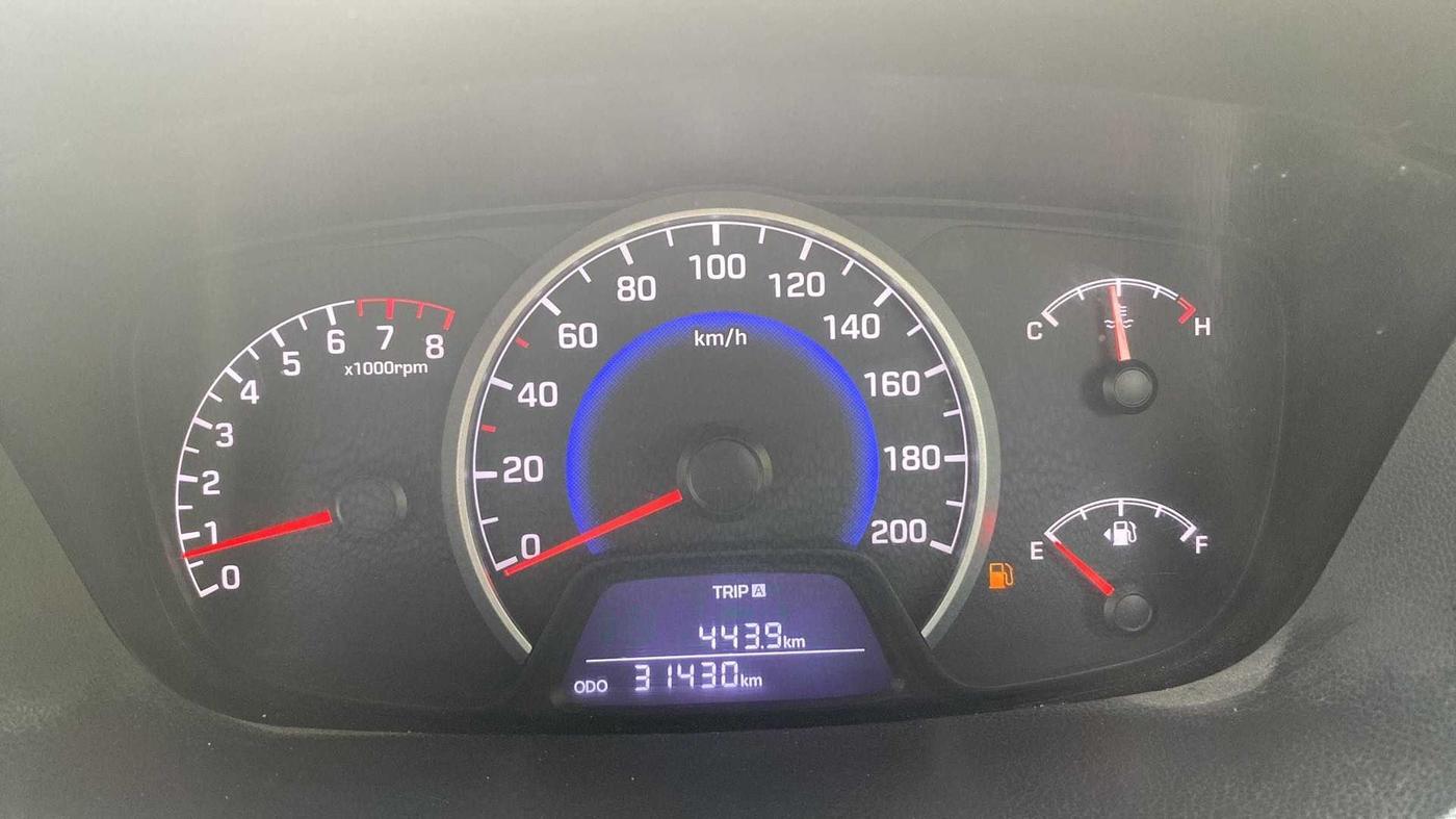 2018 Hyundai Grand i10 SPORTZ 1.2 KAPPA VTVT, Petrol, Manual, 31,428 km, Odometer Image