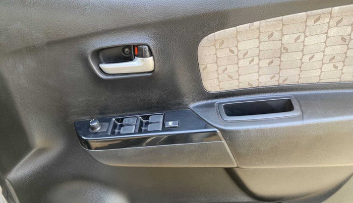 2018 Maruti Wagon R 1.0 VXI + (O) AMT, Petrol, Automatic, 36,211 km, Driver Side Door Panels Control