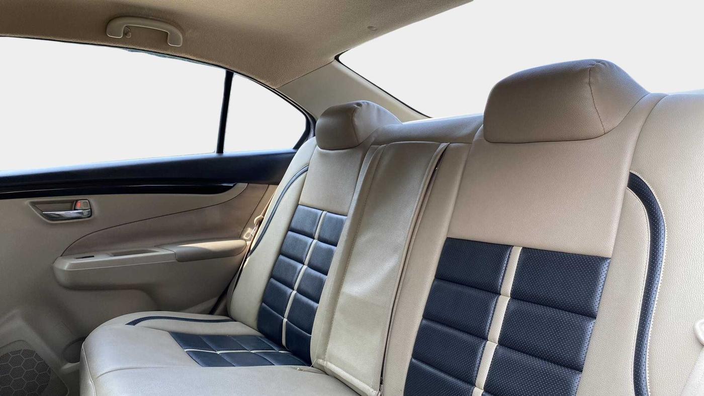 2018 Maruti Ciaz DELTA 1.4 MT PETROL, Petrol, Manual, 70,564 km, Right Side Rear Door Cabin