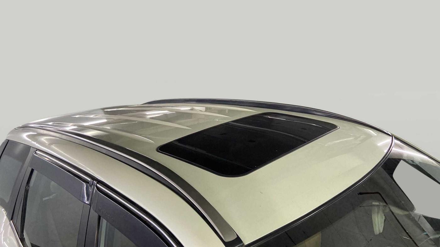 2021 Mahindra XUV500 W11 AT, Diesel, Automatic, 65,107 km, Roof