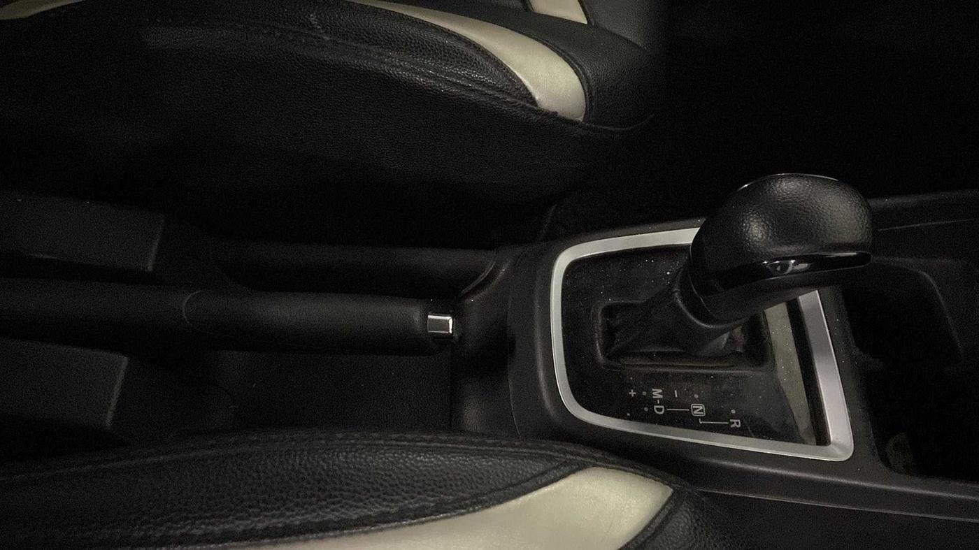2019 Maruti Swift VXI AMT, Petrol, Automatic, 10,297 km, Gear Lever