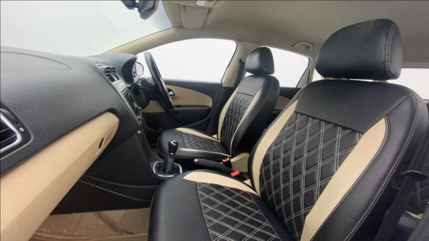 2016 Volkswagen Polo HIGHLINE1.2L, Petrol, Manual, 71,808 km, Right Side Front Door Cabin