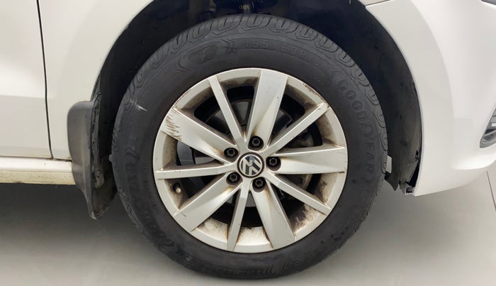 2016 Volkswagen Polo HIGHLINE1.2L, Petrol, Manual, 71,808 km, Right Front Wheel