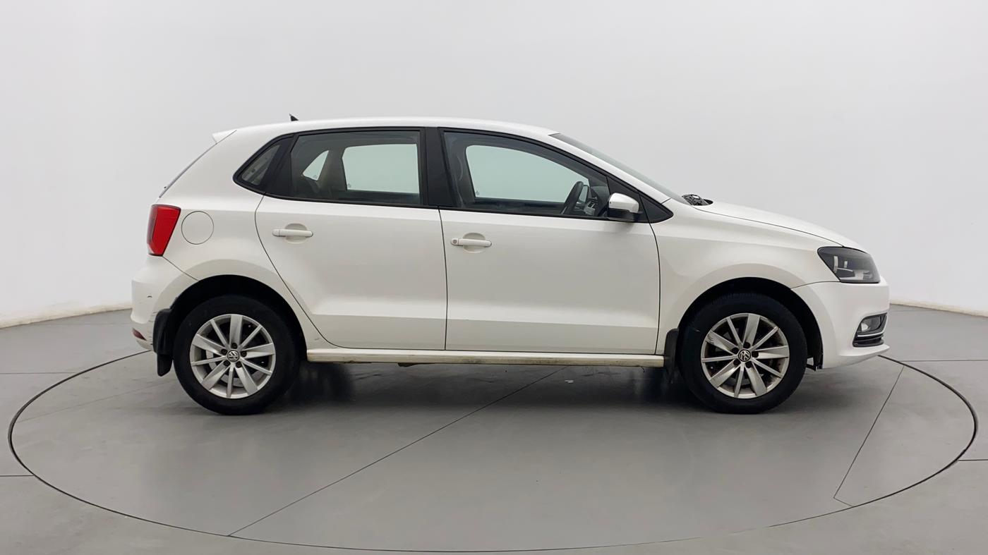 2016 Volkswagen Polo HIGHLINE1.2L, Petrol, Manual, 71,808 km, Right Side View