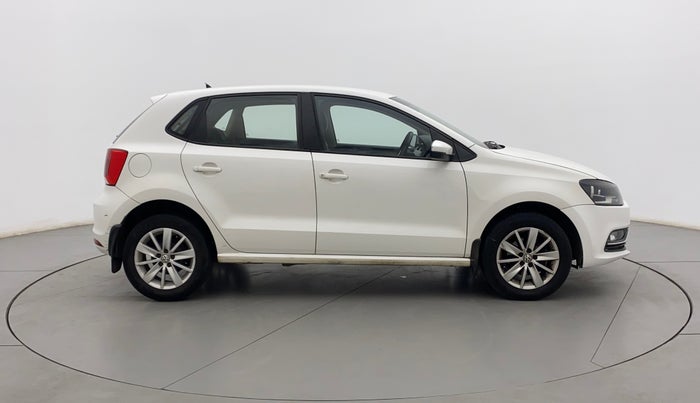 2016 Volkswagen Polo HIGHLINE1.2L, Petrol, Manual, 71,808 km, Right Side View