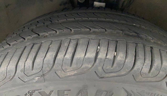 2016 Volkswagen Polo HIGHLINE1.2L, Petrol, Manual, 71,808 km, Left Front Tyre Tread