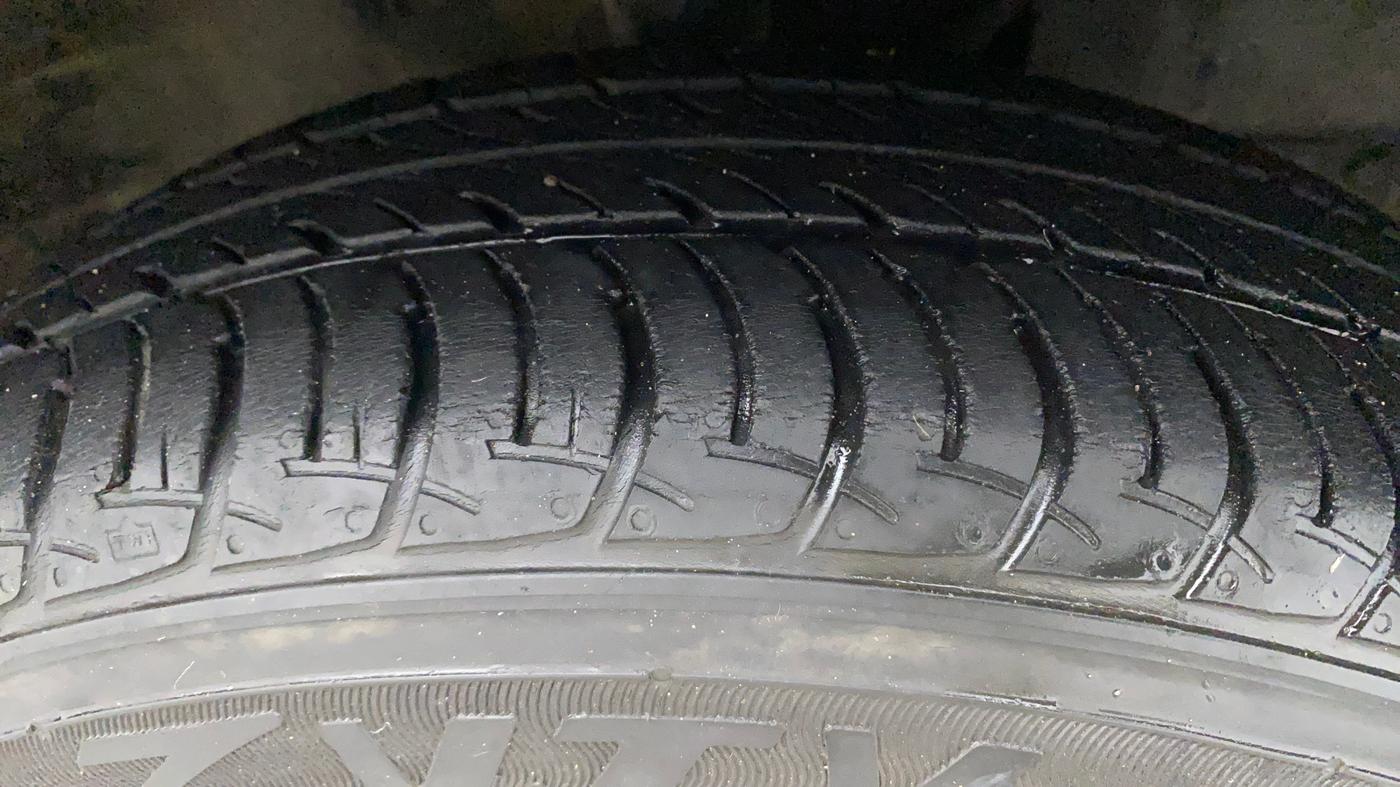 2019 Maruti New Wagon-R VXI 1.2, Petrol, Manual, 25,550 km, Right Front Tyre Tread