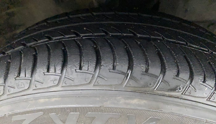 2019 Maruti New Wagon-R VXI 1.2, Petrol, Manual, 25,550 km, Right Front Tyre Tread