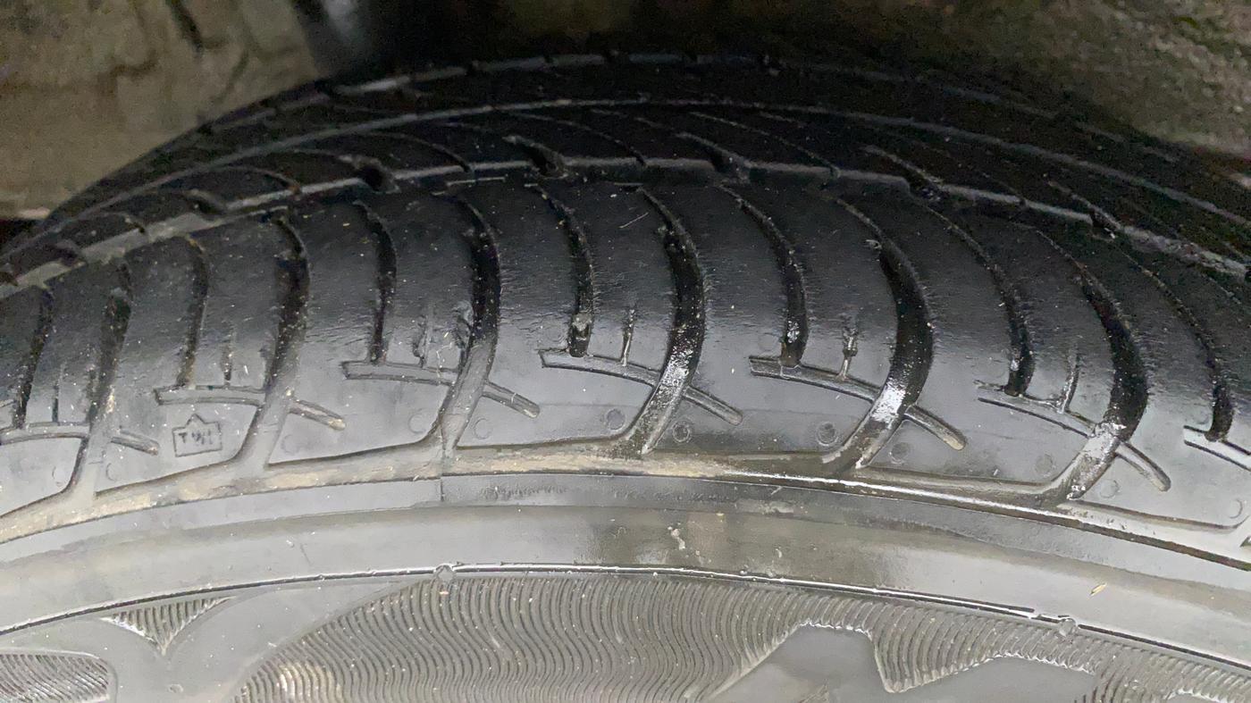 2019 Maruti New Wagon-R VXI 1.2, Petrol, Manual, 25,550 km, Right Rear Tyre Tread