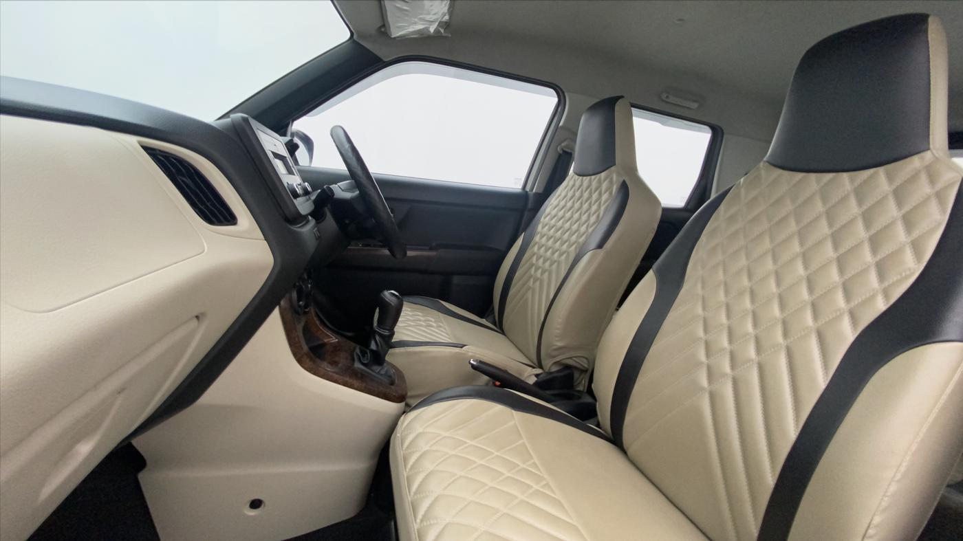 2019 Maruti New Wagon-R VXI 1.2, Petrol, Manual, 25,550 km, Right Side Front Door Cabin