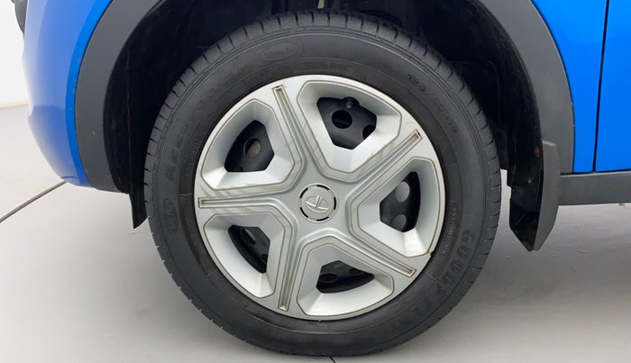 2019 Tata NEXON XZ PETROL, Petrol, Manual, 34,319 km, Left Front Wheel