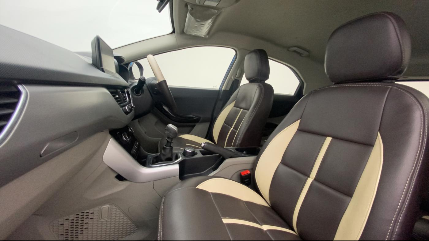 2019 Tata NEXON XZ PETROL, Petrol, Manual, 34,319 km, Right Side Front Door Cabin