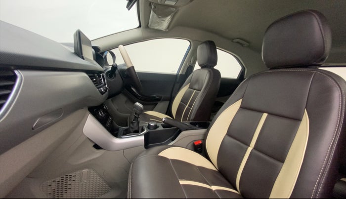 2019 Tata NEXON XZ PETROL, Petrol, Manual, 34,319 km, Right Side Front Door Cabin