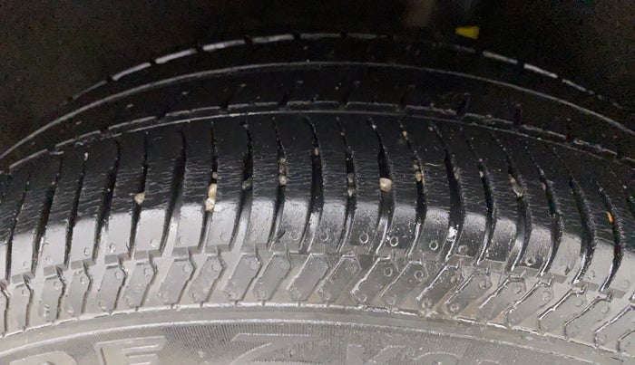 2017 Ford Ecosport TITANIUM 1.5L PETROL, Petrol, Manual, 43,299 km, Left Rear Tyre Tread