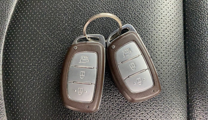 2019 Hyundai Creta SX (O) EXECUTIVE 1.6 PETROL, Petrol, Manual, 35,320 km, Key Close Up