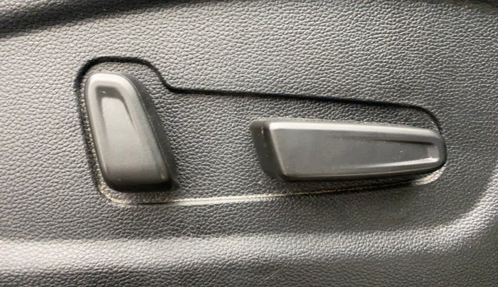 2019 Hyundai Creta SX (O) EXECUTIVE 1.6 PETROL, Petrol, Manual, 35,320 km, Driver Side Adjustment Panel