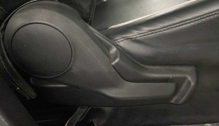 2022 Maruti IGNIS SIGMA 1.2, Petrol, Manual, 11,759 km, Driver Side Adjustment Panel