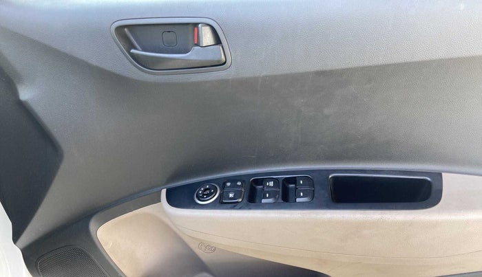 2019 Hyundai Xcent S 1.2, Petrol, Manual, 38,049 km, Driver Side Door Panels Control