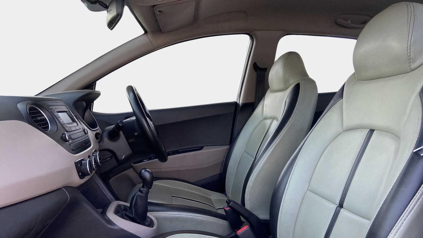 2019 Hyundai Xcent S 1.2, Petrol, Manual, 38,049 km, Right Side Front Door Cabin