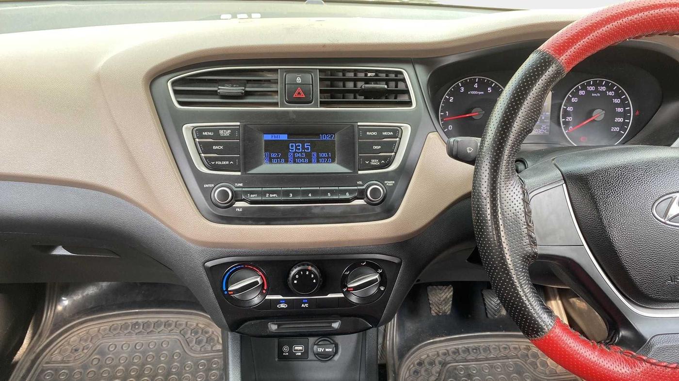 2018 Hyundai Elite i20 MAGNA EXECUTIVE 1.2, Petrol, Manual, 50,248 km, Air Conditioner