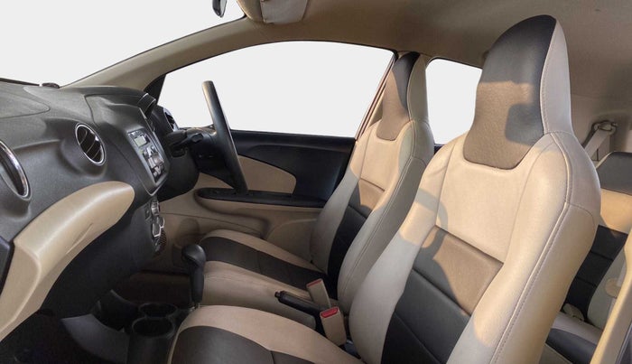 2014 Honda Brio VX AT, Petrol, Automatic, 41,220 km, Right Side Front Door Cabin