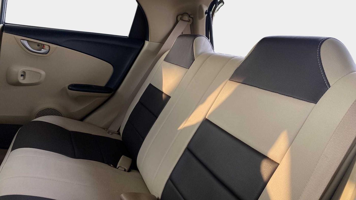 2014 Honda Brio VX AT, Petrol, Automatic, 41,220 km, Right Side Rear Door Cabin