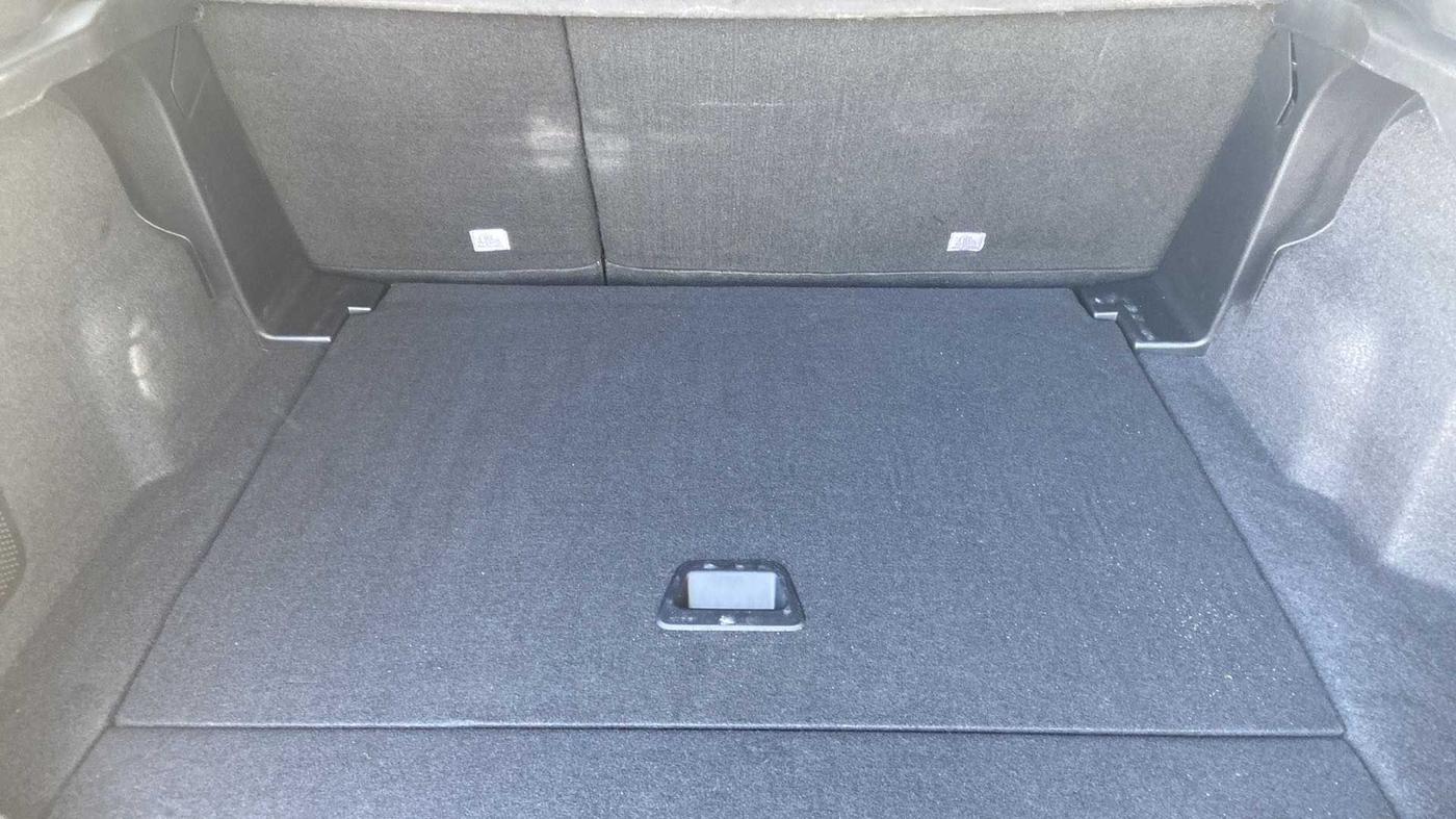 2020 Tata Harrier XZA PLUS 2.0L, Diesel, Automatic, 49,898 km, Boot Inside