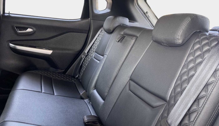 2021 Nissan MAGNITE XV PREMIUM TURBO CVT, Petrol, Automatic, 20,515 km, Right Side Rear Door Cabin