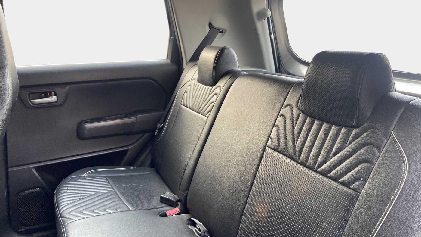 2019 Maruti New Wagon-R VXI 1.2 AMT, Petrol, Automatic, 18,635 km, Right Side Rear Door Cabin
