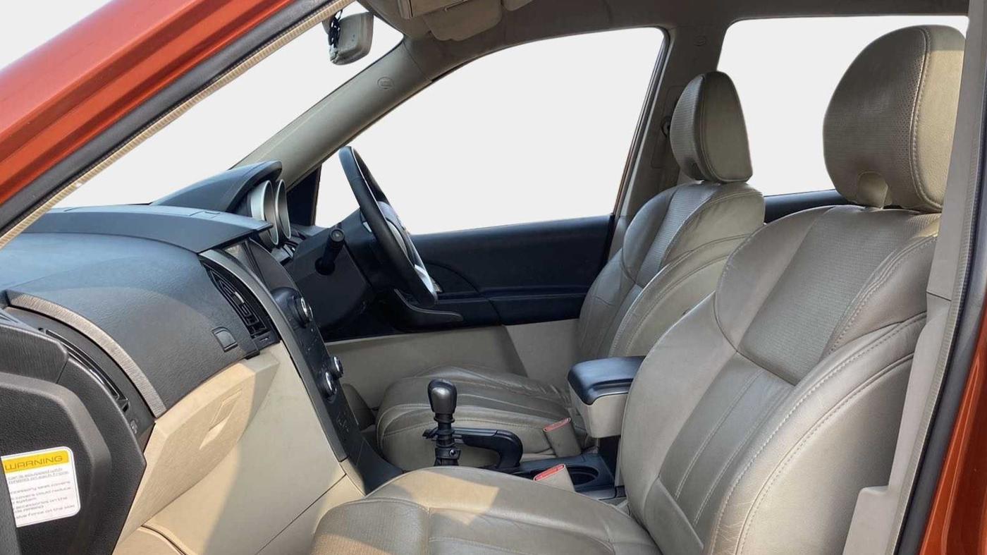2015 Mahindra XUV500 W8, Diesel, Manual, 38,162 km, Right Side Front Door Cabin