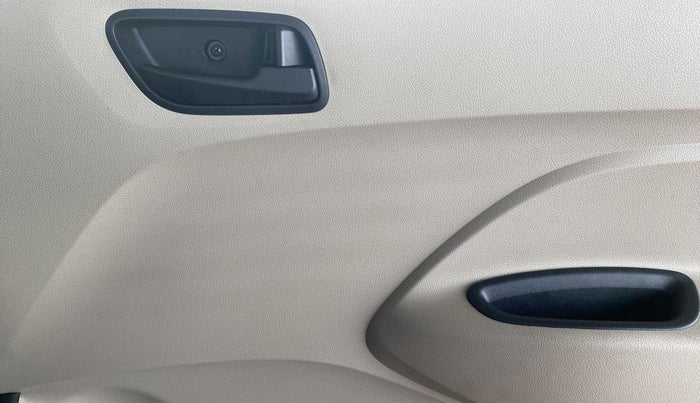 2021 Hyundai NEW SANTRO MAGNA AMT, Petrol, Automatic, 5,246 km, Driver Side Door Panels Control