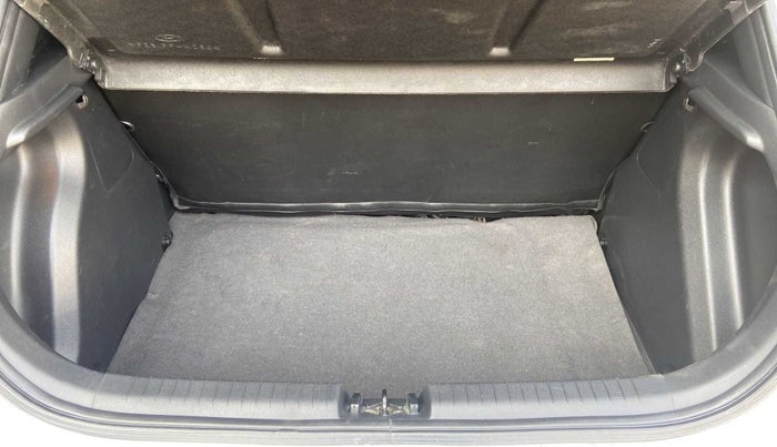 2018 Hyundai Elite i20 ASTA 1.4 CRDI (O), Diesel, Manual, 83,097 km, Boot Inside