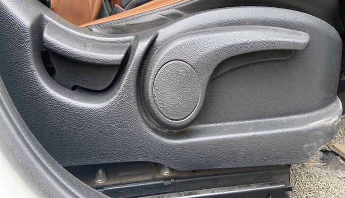 2018 Hyundai Elite i20 ASTA 1.4 CRDI (O), Diesel, Manual, 83,097 km, Driver Side Adjustment Panel