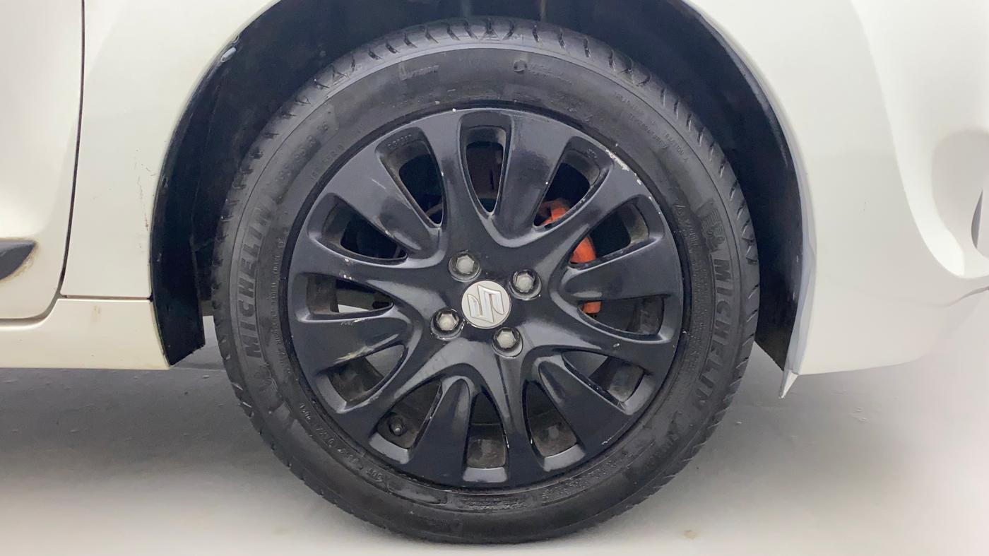 2017 Maruti Baleno ZETA CVT PETROL 1.2, Petrol, Automatic, 54,210 km, Right Front Wheel