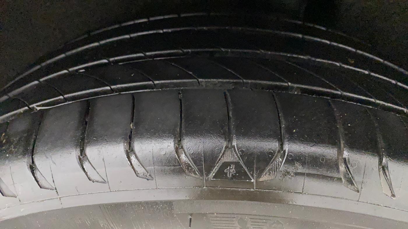 2017 Maruti Baleno ZETA CVT PETROL 1.2, Petrol, Automatic, 54,210 km, Left Rear Tyre Tread