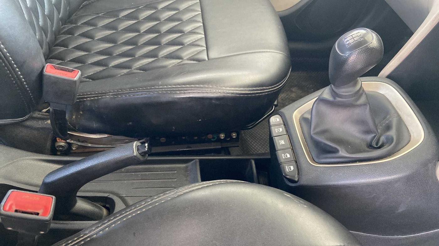 2019 Hyundai NEW SANTRO ASTA MT, Petrol, Manual, 46,328 km, Gear Lever