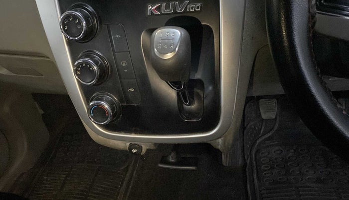 2016 Mahindra Kuv100 K8 6 STR, Petrol, Manual, 50,132 km, Gear Lever