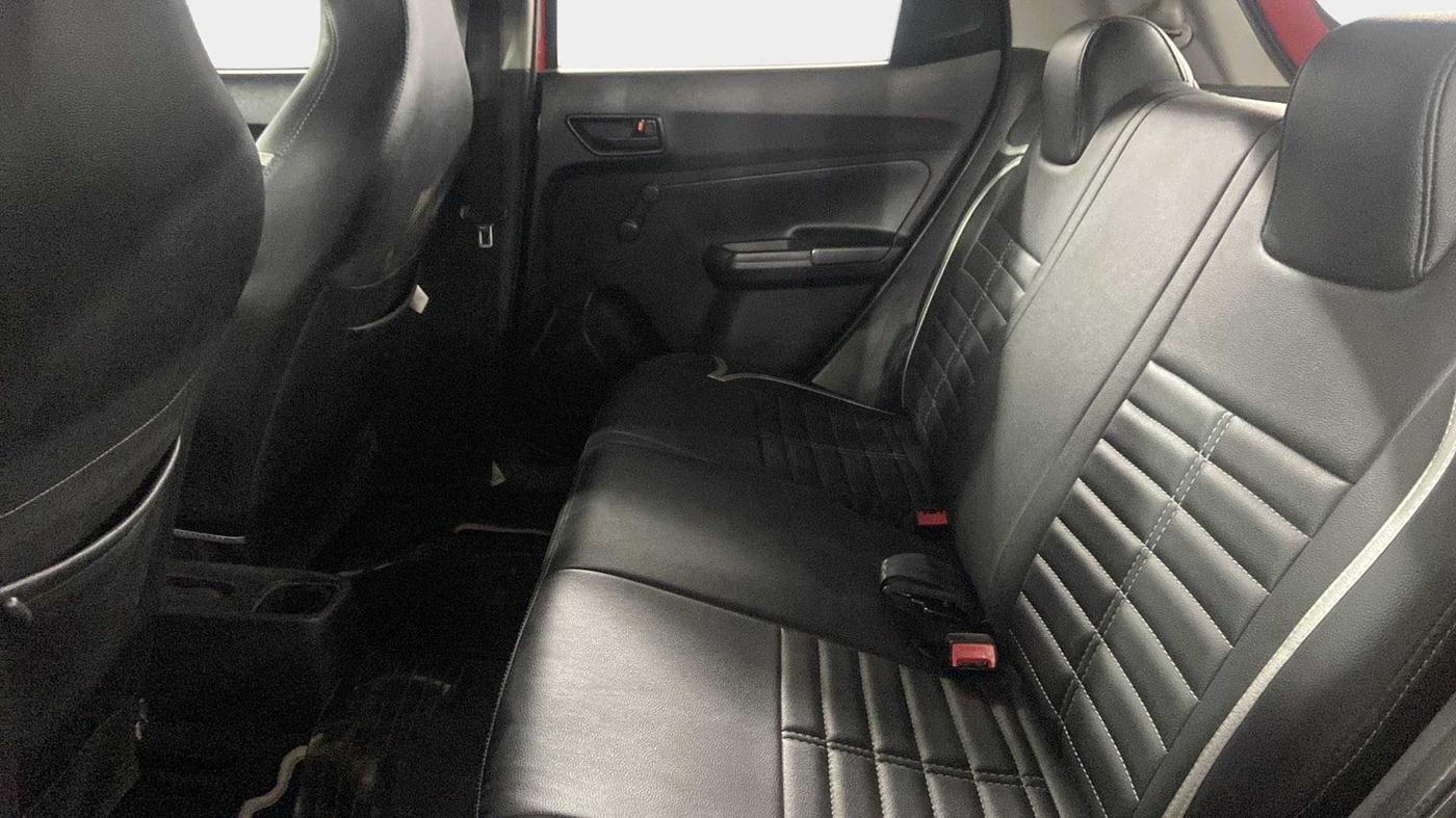 2018 Maruti Swift LXI, Petrol, Manual, 30,072 km, Right Side Rear Door Cabin