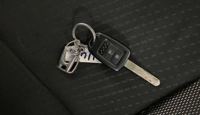 2017 Honda WR-V 1.2L I-VTEC VX MT, Petrol, Manual, 39,094 km, Key Close Up
