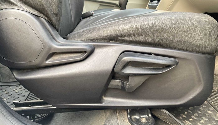 2022 Tata Tiago XZ PLUS PETROL, Petrol, Manual, 76,894 km, Driver Side Adjustment Panel