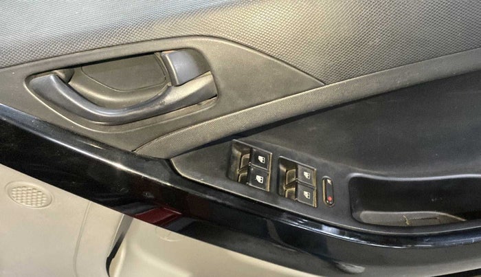 2017 Tata NEXON XM PETROL, Petrol, Manual, 31,292 km, Driver Side Door Panels Control