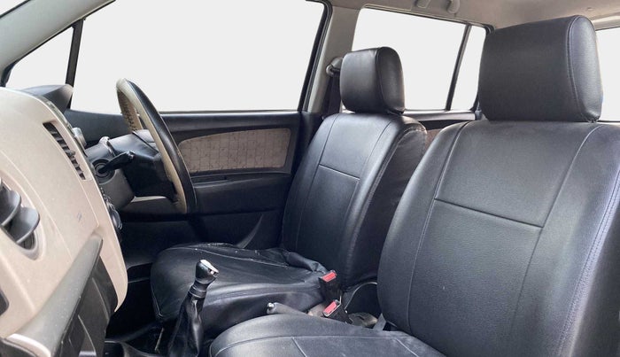 2015 Maruti Wagon R 1.0 VXI, Petrol, Manual, 92,019 km, Right Side Front Door Cabin
