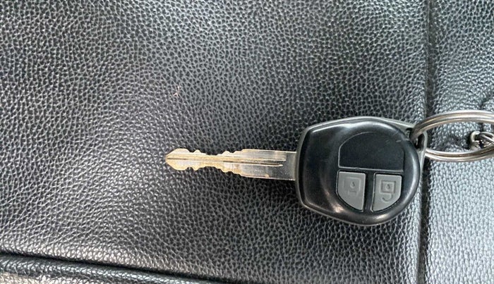 2015 Maruti Wagon R 1.0 VXI, Petrol, Manual, 92,019 km, Key Close Up