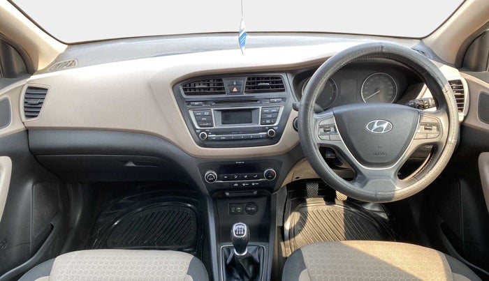 2015 Hyundai Elite i20 SPORTZ 1.2 (O), Petrol, Manual, 27,375 km, Dashboard