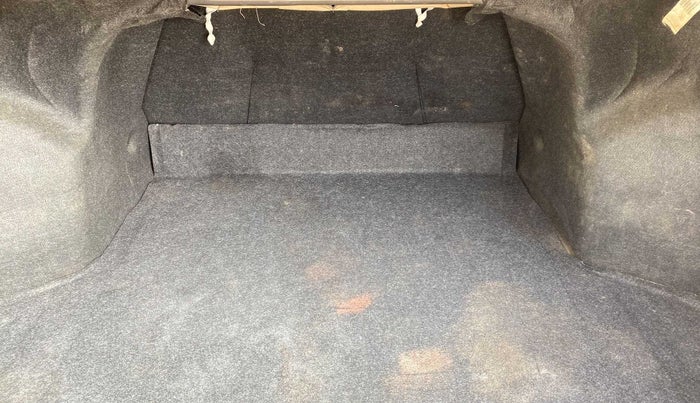 2015 Maruti Ciaz VXI, Petrol, Manual, 64,338 km, Boot Inside