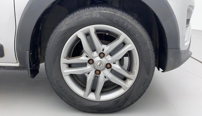 2021 Renault TRIBER RXZ, Petrol, Manual, 22,443 km, Right Front Wheel