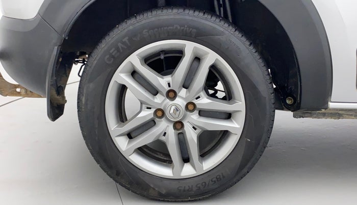 2021 Renault TRIBER RXZ, Petrol, Manual, 22,443 km, Right Rear Wheel