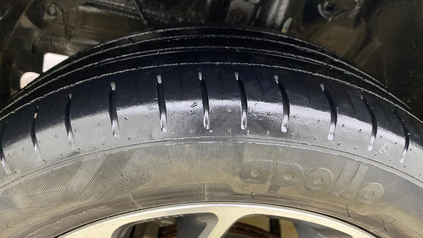 2021 Toyota Glanza V, Petrol, Manual, 61,998 km, Left Front Tyre Tread