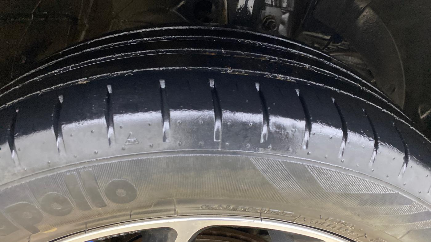 2021 Toyota Glanza V, Petrol, Manual, 61,998 km, Right Front Tyre Tread